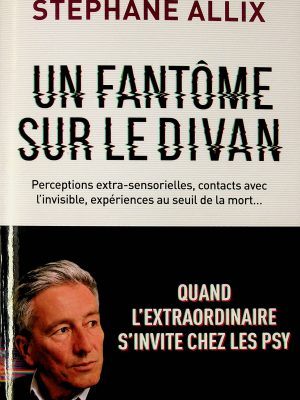 Un fantôme sur le divan